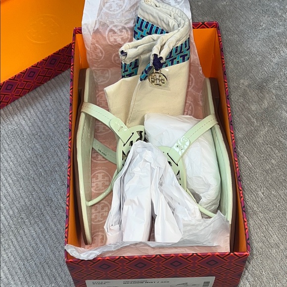 Tory Burch miller naplak leather clr meadow mist/400. size6 - Picture 9 of 12